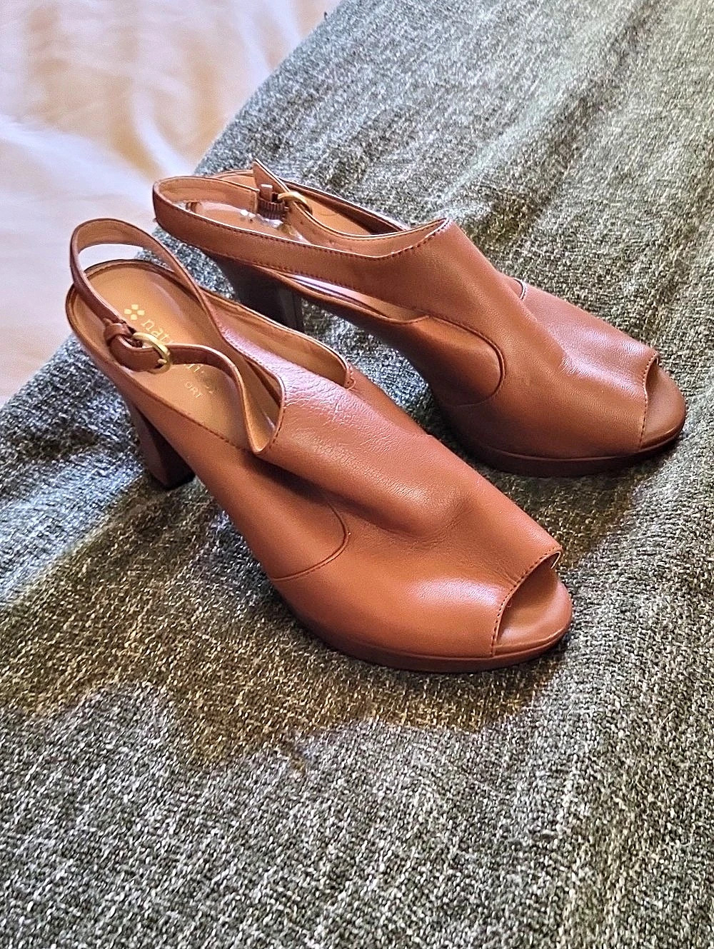 Naturalizer N5 Comfort Brown Peep Toe Heels